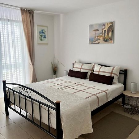 Apartmani Fortuna Лумбарда Екстериор снимка